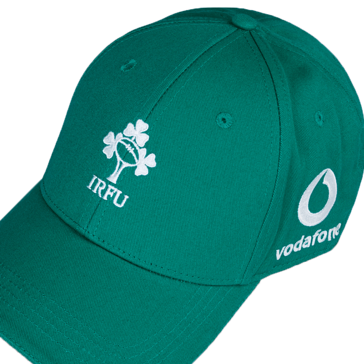 Show your support with the Ireland 25/26 Drill Cap by Canterbury, featuring the IRFU shamrock logo on the front and a white Vodafone logo on the side—perfect for passionate rugby fans.