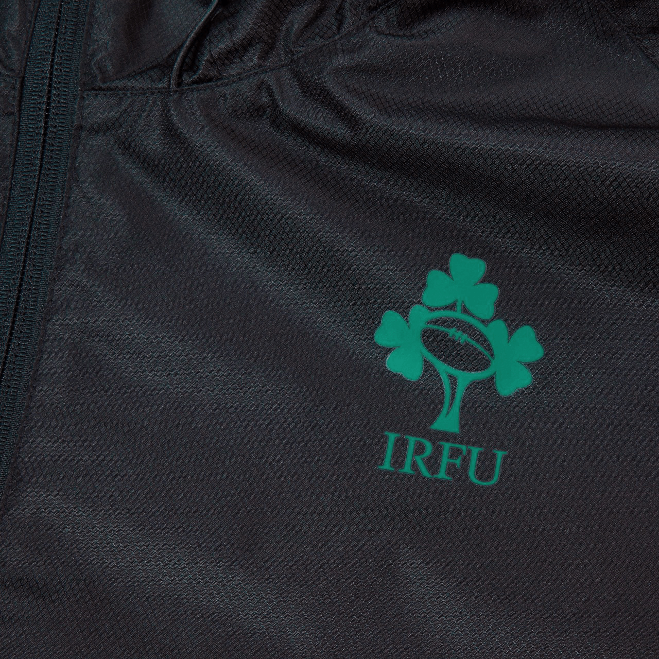 Ireland 24 Wind Resistant Jacket by Canterbury / World Rugby Shop