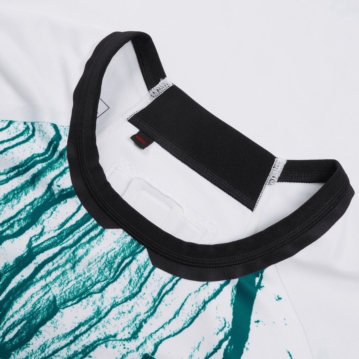 Ireland 24 Alternate Test Jersey by Canterbury / World Rugby